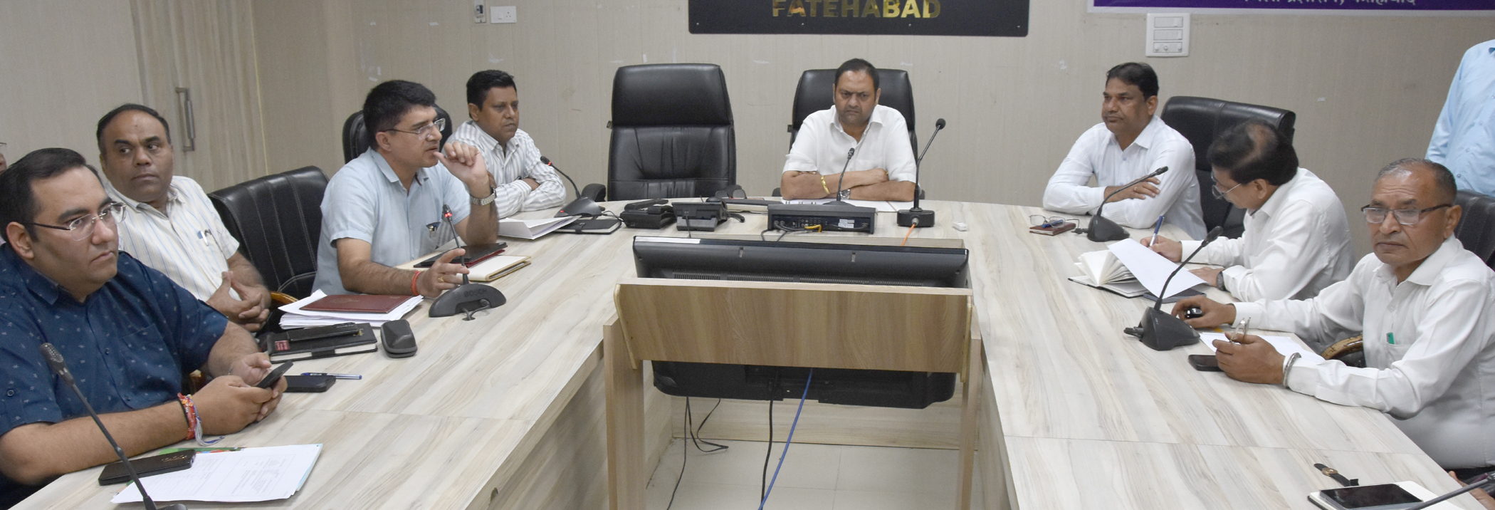 एडीसी अनुराग ढालिया की अध्यक्षता में डीटीएफआई बैठक आयोजित से संबंधित हरियाणा सरकार की आधिकारिक तस्वीर