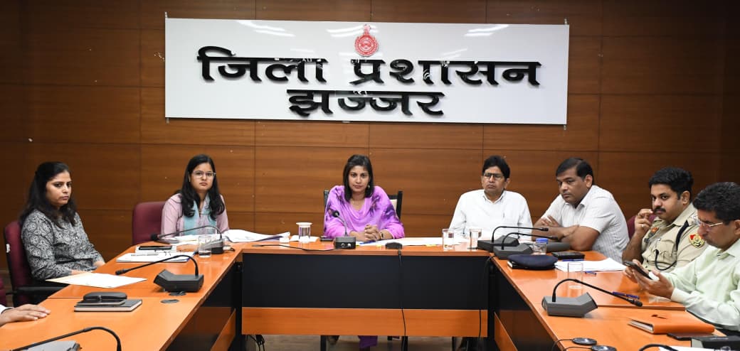 जनता की संतुष्टि समाधान शिविरों की सफलता का पैमाना : डीसी से संबंधित हरियाणा सरकार की आधिकारिक तस्वीर