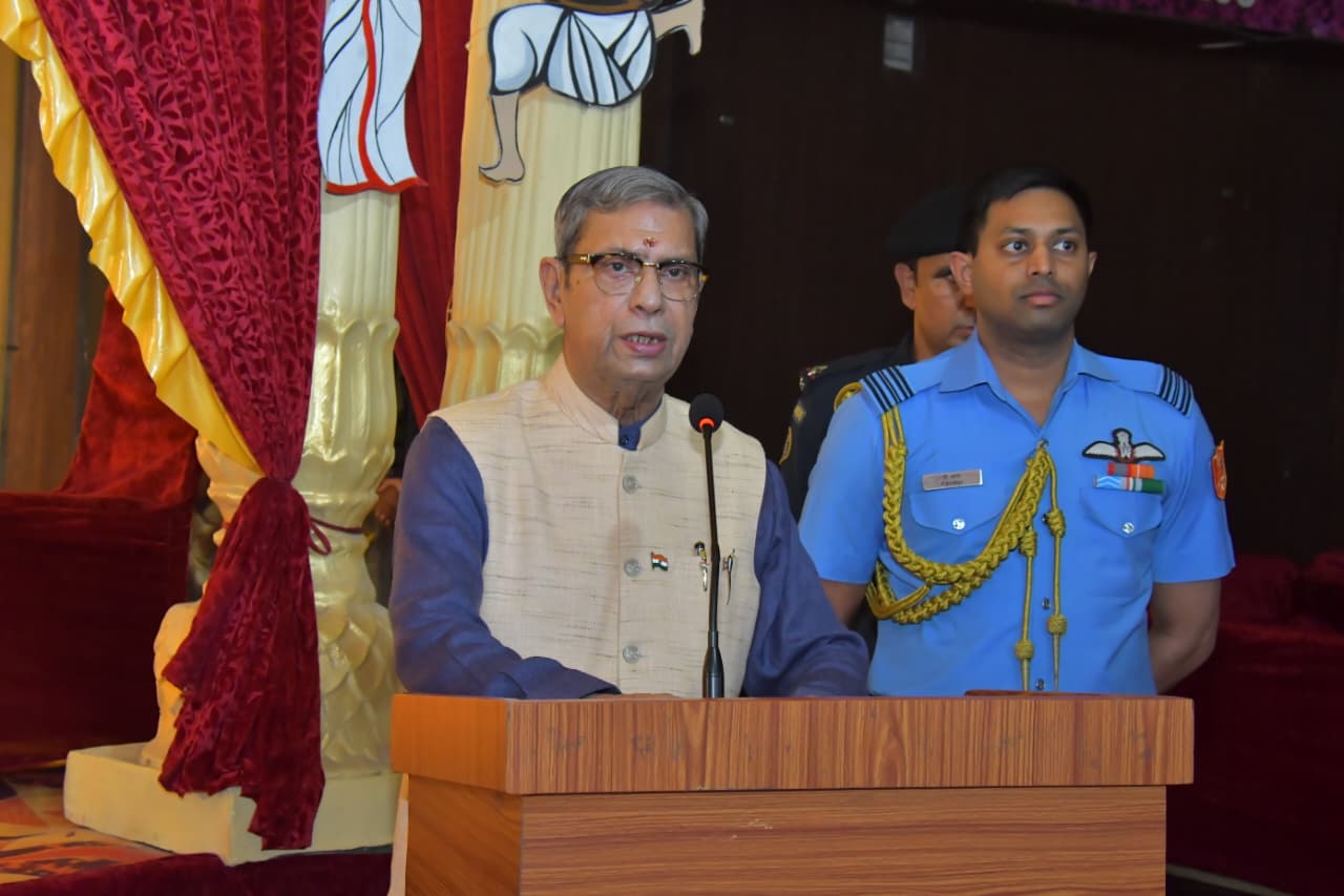 *गुरुग्राम में दुर्गा पूजा समारोह में शामिल हुए हरियाणा के राज्यपाल प्रो. असीम कुमार घोष* से संबंधित हरियाणा सरकार की आधिकारिक तस्वीर